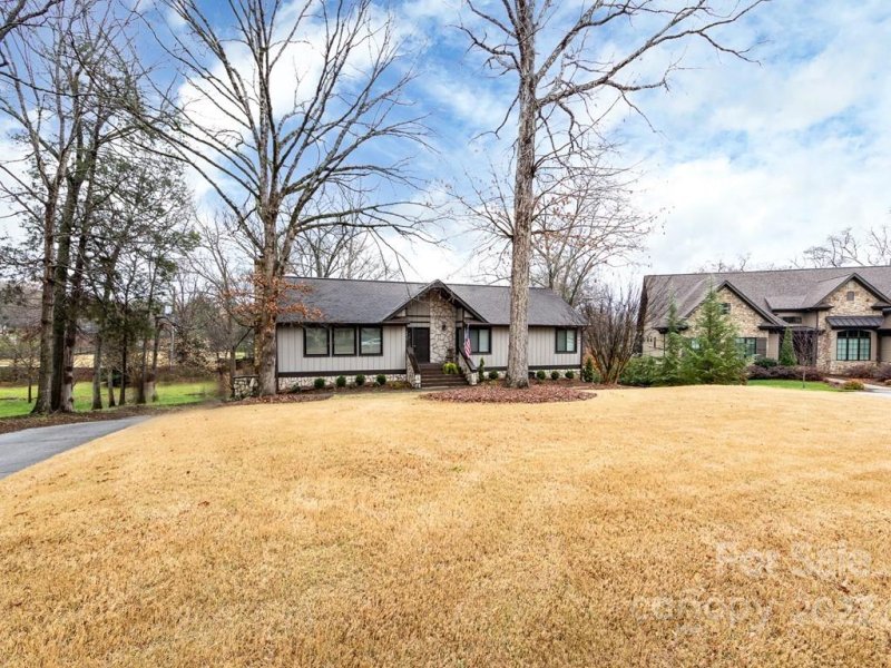 Property image 2 at 5617 Merrymount Drive, Charlotte, NC 28226