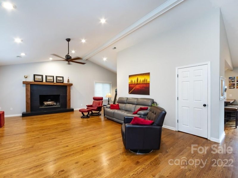 Property image 5 at 5617 Merrymount Drive, Charlotte, NC 28226