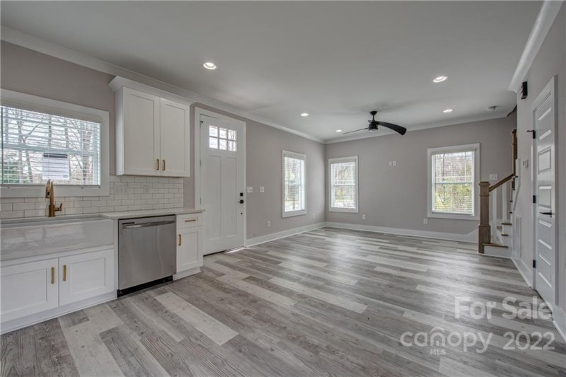 Property image 5 at 1644 Eastway Drive, Charlotte, NC 28205