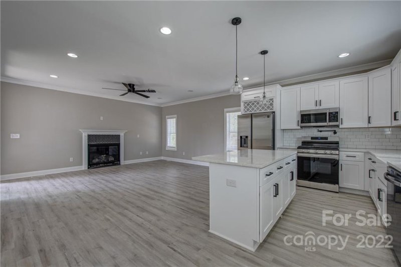 Property image 5 at 1640 Eastway Drive, Charlotte, NC 28205