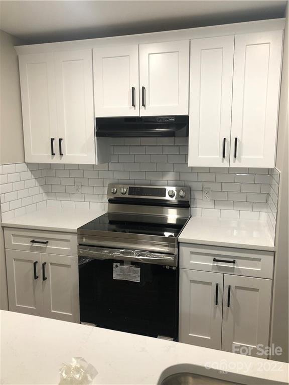 Property image 2 at 8011 Cedar Glen Drive, Charlotte, NC 28212