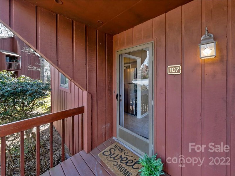 107 Cedar Forest Trail