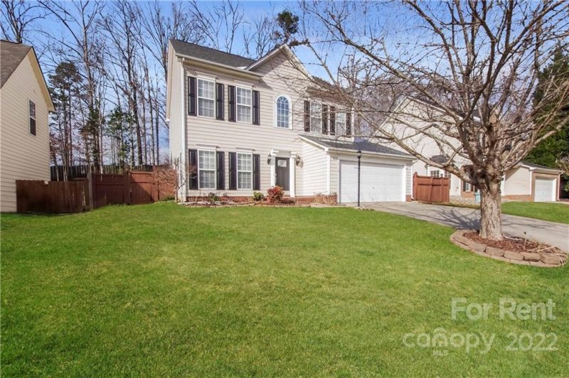 2116 Pineapple Court