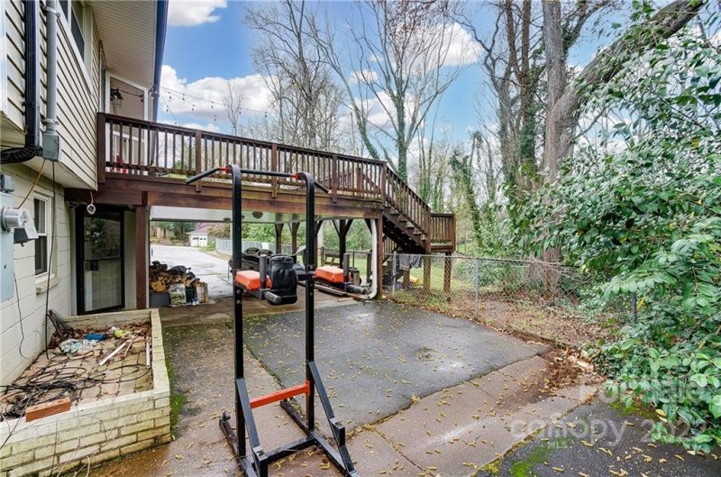 Property image 5 at 1001 Sewickley Drive, Charlotte, NC 28209