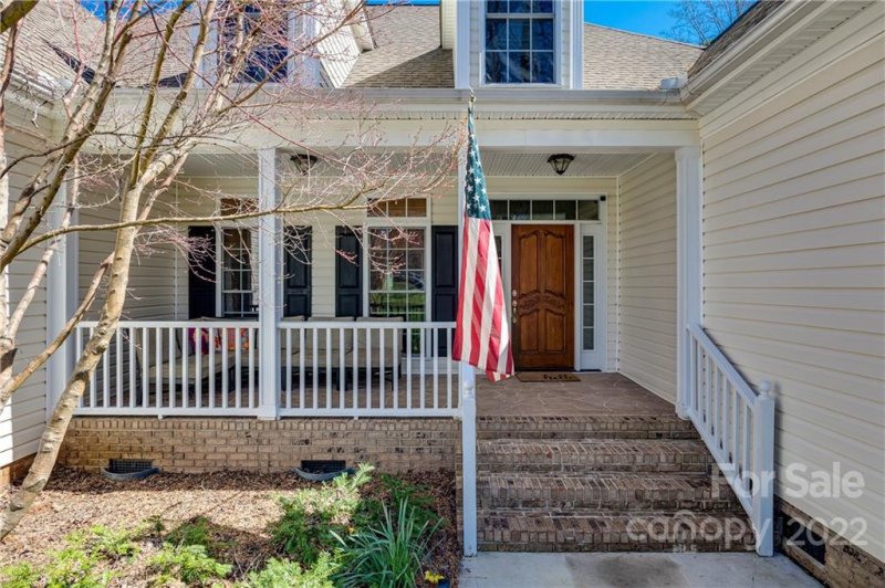 Property image 4 at 911 Silver Charm Lane, York, SC 29745
