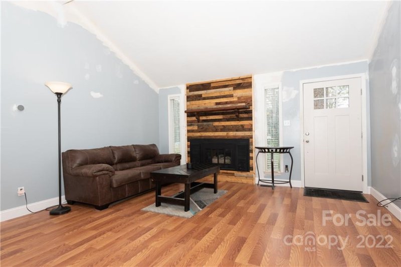 Property image 5 at 5101 Rolling Oak Lane, Charlotte, NC 28227