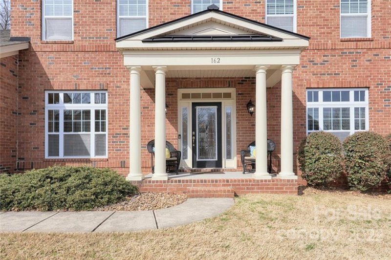 Property image 2 at 162 Sansome Road, Mooresville, NC 28115