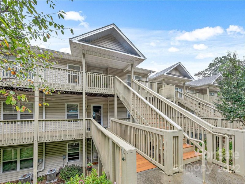 514 Carrington Place