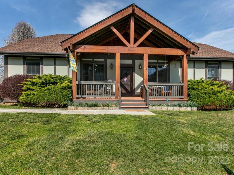 Property image 2 at 15 Silverling Drive, Asheville, NC 28806