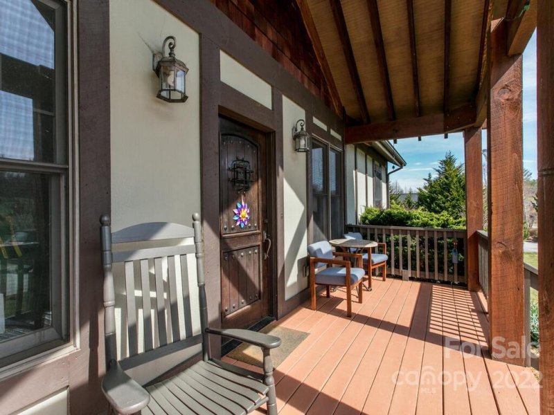 Property image 4 at 15 Silverling Drive, Asheville, NC 28806