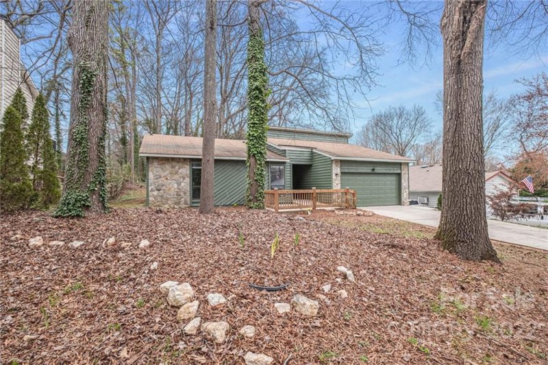 Property image 3 at 4607 Cricklewood Lane, Charlotte, NC 28212