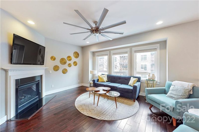 Property image 3 at 720 Lamar Avenue, Charlotte, NC 28204