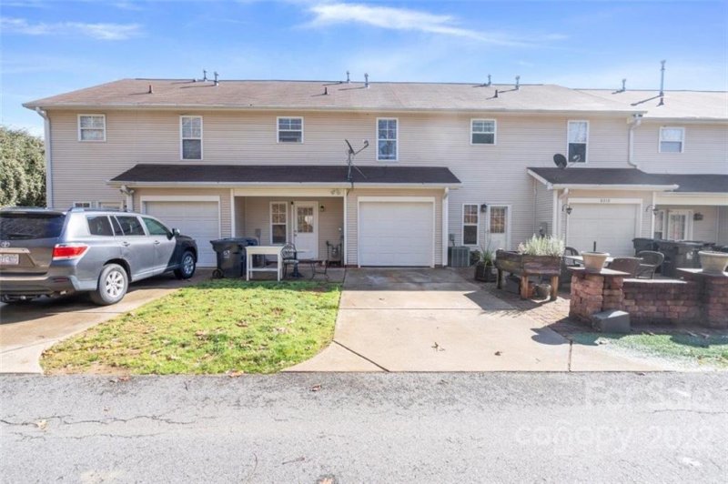 Property image 3 at 8306 Brickle Lane, Huntersville, NC 28078