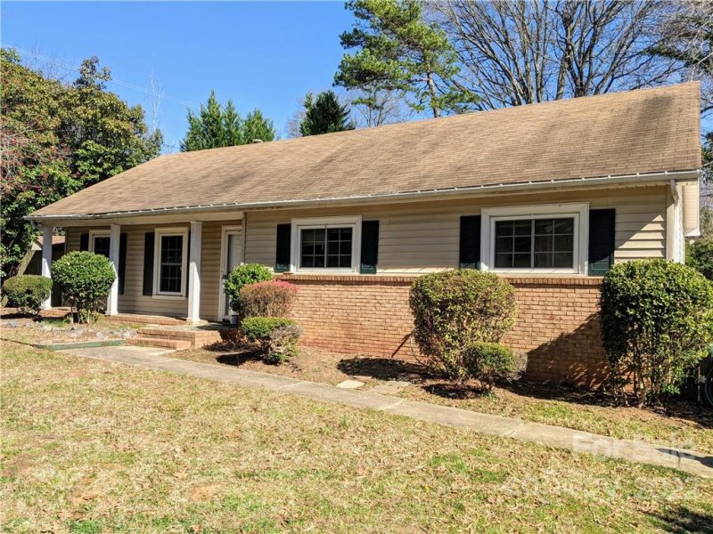 5901 Bluebonnet Road