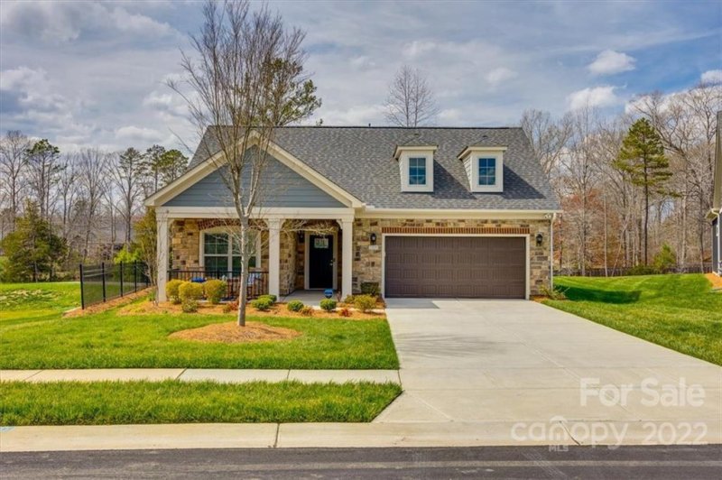 2219 Lincolnshire Lane