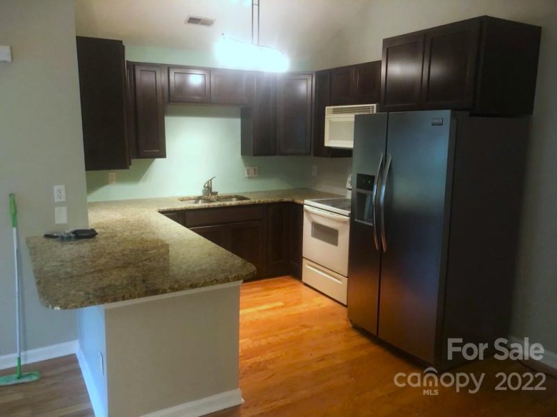 Property image 5 at 11330 Crossview Lane, Charlotte, NC 28226