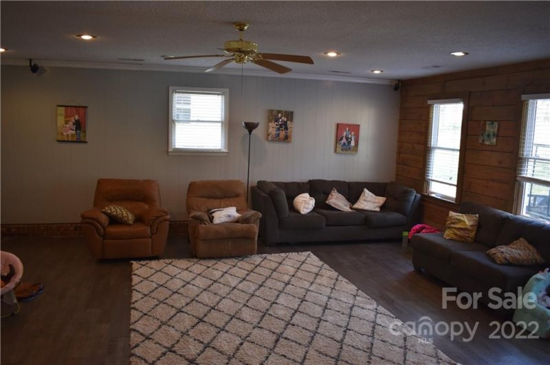 Property image 4 at 84 Lakeview Drive, Marion, NC 28752