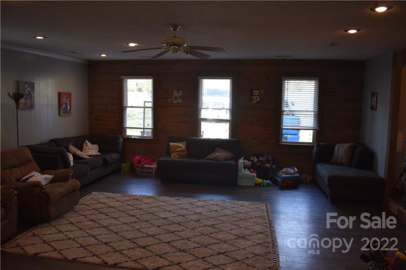 Property image 5 at 84 Lakeview Drive, Marion, NC 28752