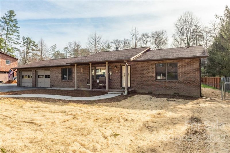 65 S Greenwood Forest Drive