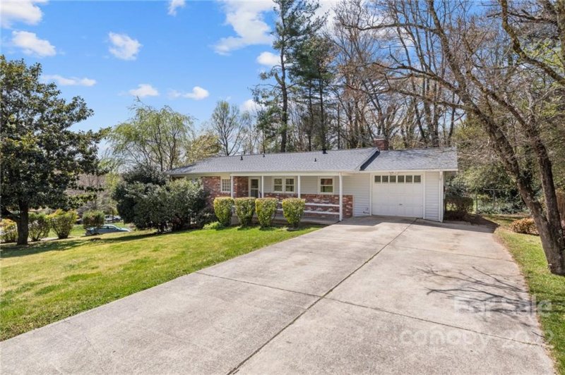 Property image 2 at 13 Pinehurst Road, Asheville, NC 28805