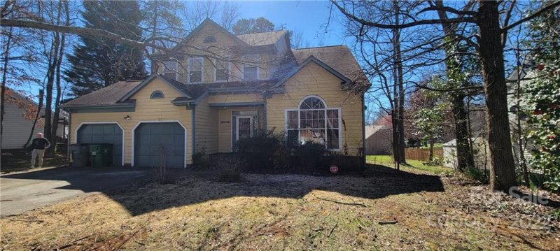 Property image 2 at 5525 Ashbluff Court, Charlotte, NC 28216