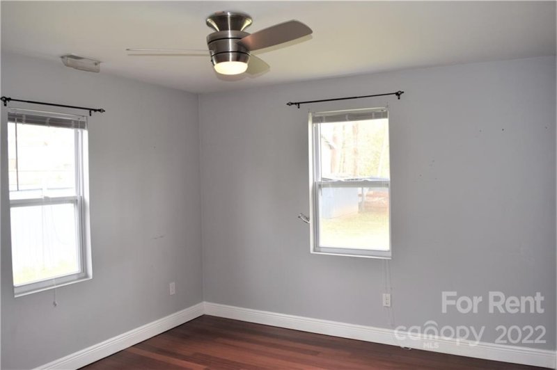 Property image 5 at 1221 Meadow Lane, Charlotte, NC 28205