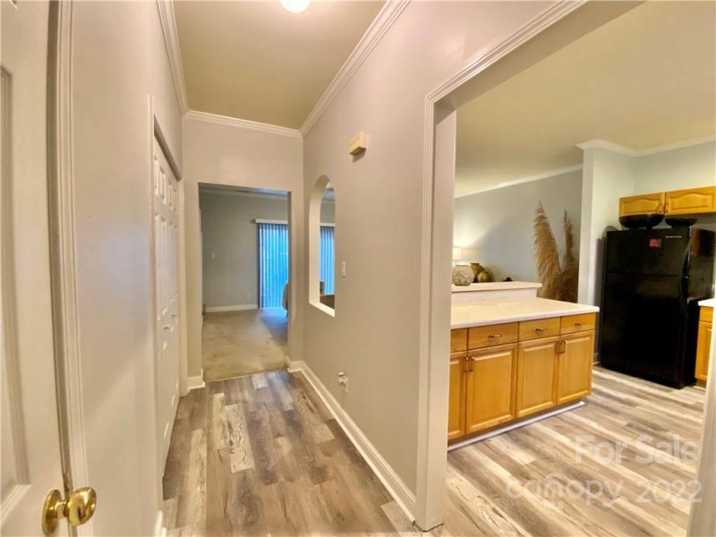 Property image 3 at 7014 Elm Hill Court, Charlotte, NC 28217