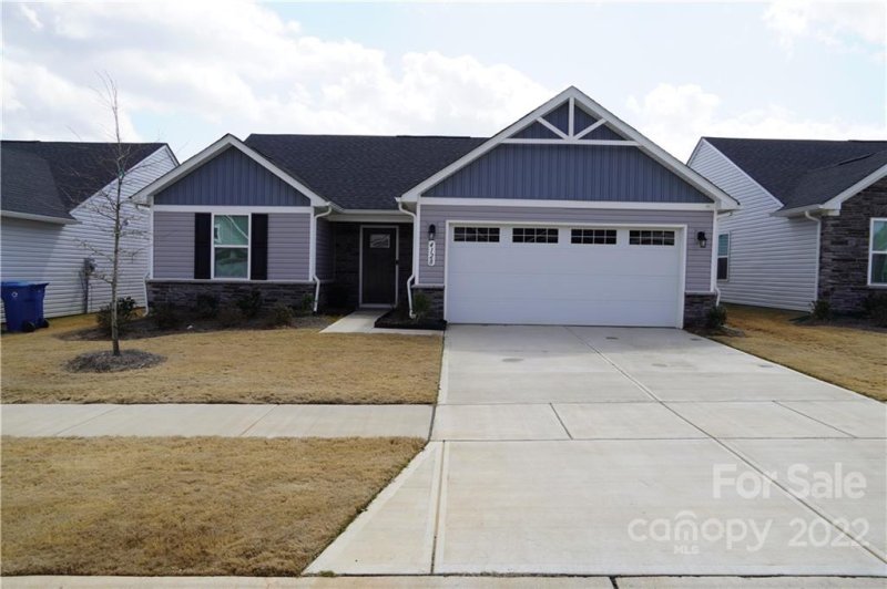 4128 Mackinnon Drive