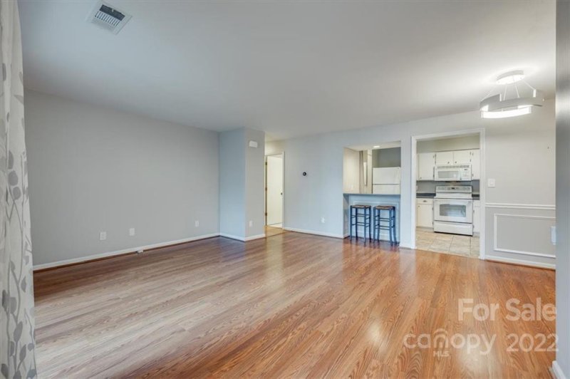 Property image 5 at 1041 Churchill Downs Court, Charlotte, NC 28211