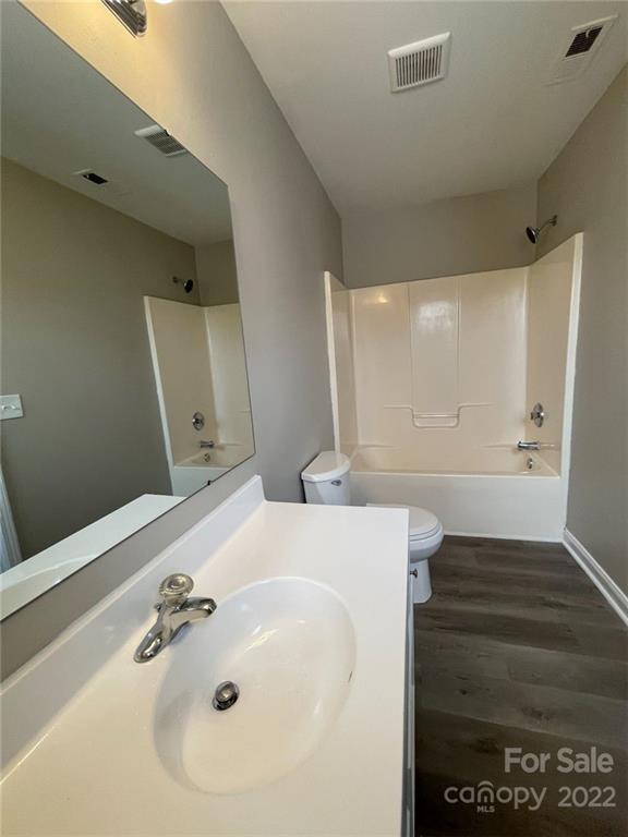 Property image 3 at 906 Corvus Court, Charlotte, NC 28216