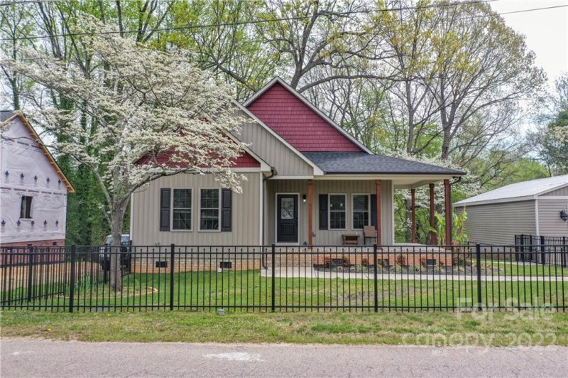 Property image 3 at 1107 Edgewood Avenue, Kannapolis, NC 28081