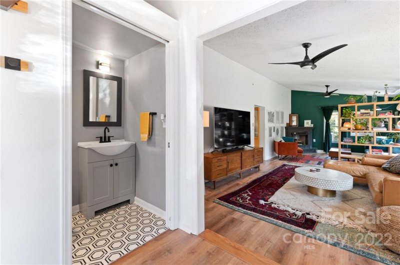 Property image 4 at 449 New Haw Creek Road, Asheville, NC 28805