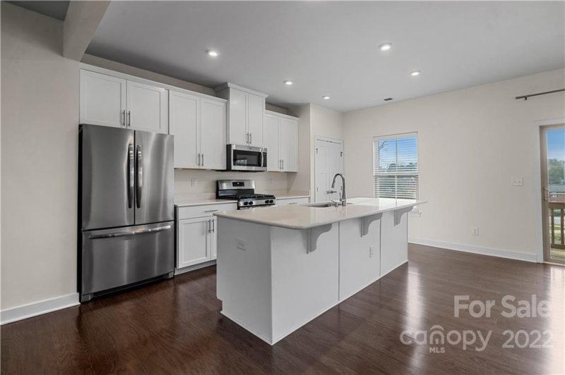 Property image 3 at 2127 Birchside Drive, Charlotte, NC 28205