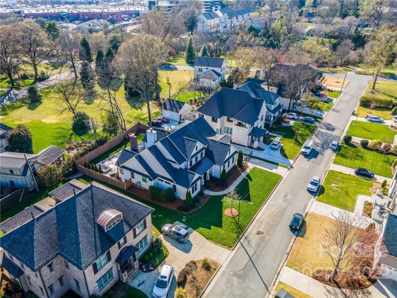 Property image 5 at 309 Plantation Place, Charlotte, NC 28209