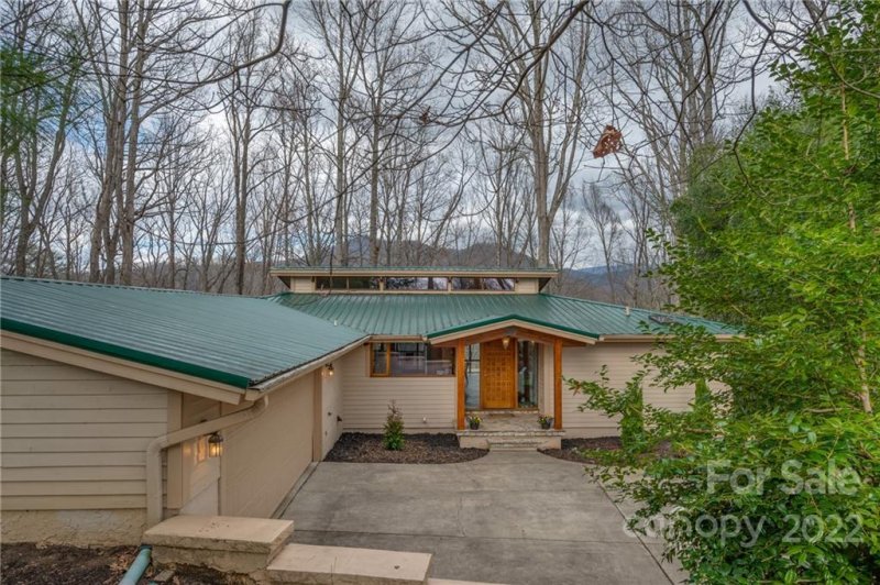 Property image 3 at 131 Buffalo Trail, Asheville, NC 28805