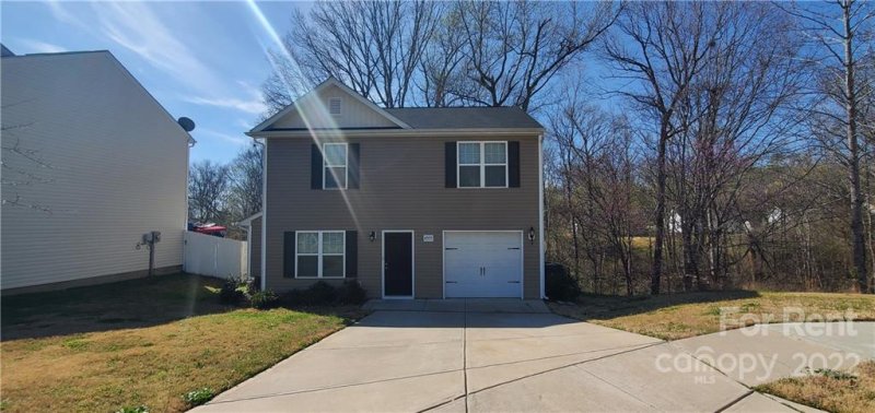 Property image 2 at 4555 Merryvale Forest Drive, Charlotte, NC 28214