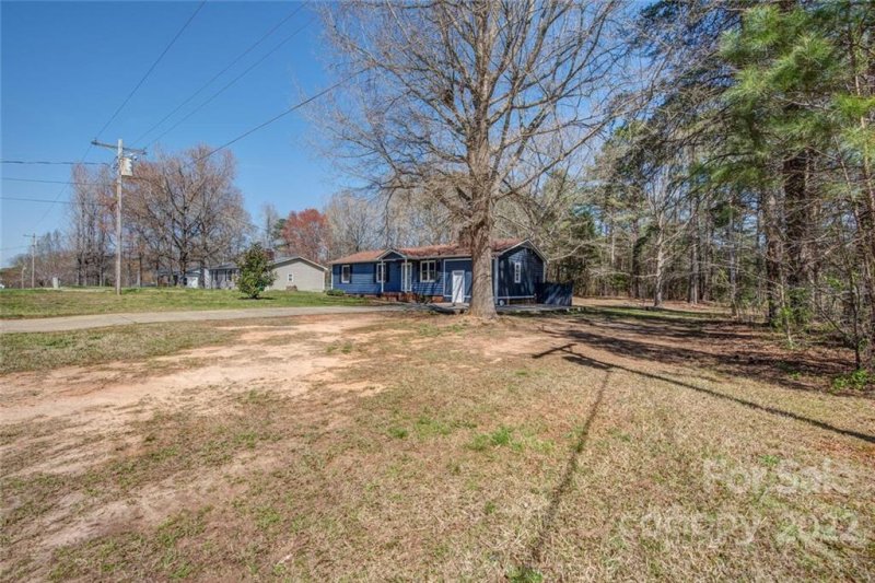Property image 2 at 4915 Jamee Drive, Gastonia, NC 28056