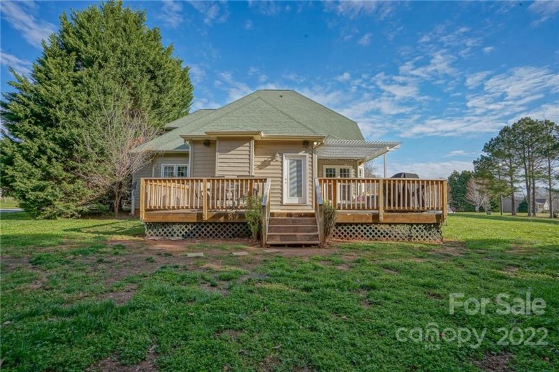 Property image 4 at 100 Southern Pine Drive, Shelby, NC 28152