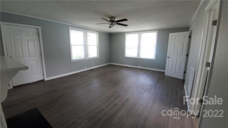 Property image 5 at 210 S Weldon Street, Gastonia, NC 28052