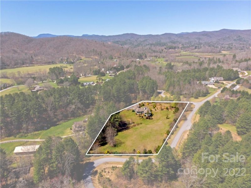 Property image 2 at 31 Piccadilly Place, Brevard, NC 28712