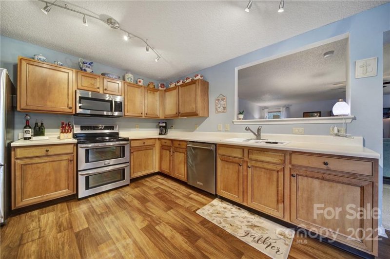 Property image 4 at 5423 Hammermill Drive, Harrisburg, NC 28075