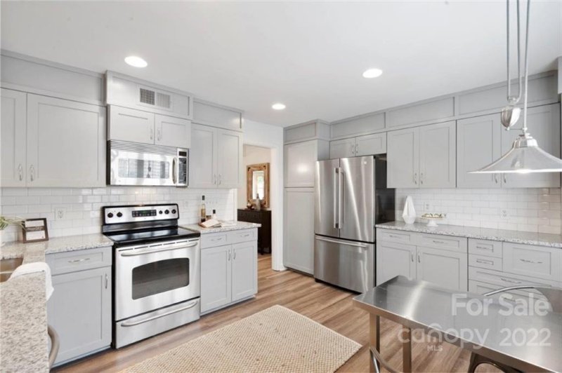 Property image 3 at 4605 Hedgemore Drive, Charlotte, NC 28209