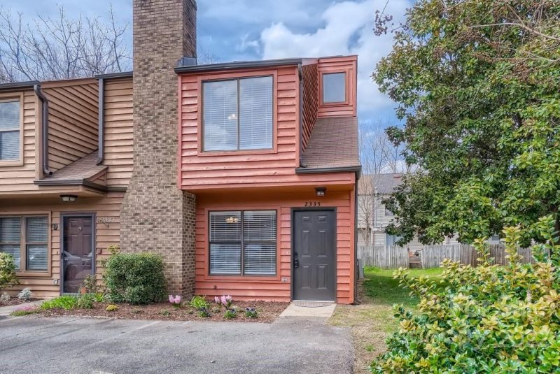 2335 Brookview Court