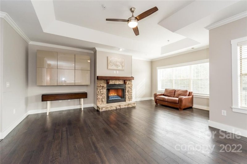 Property image 3 at 9 Kenilworth Knoll, Asheville, NC 28805