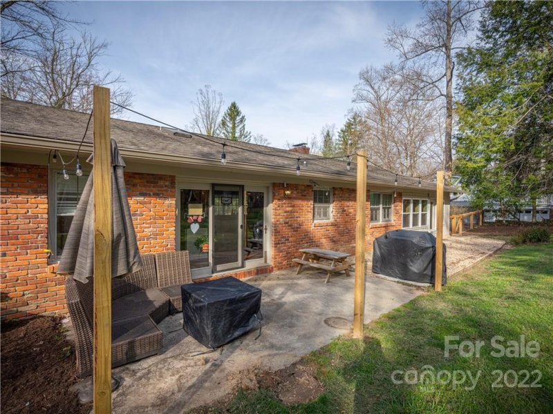 Property image 3 at 2640 Seminole Drive, Hendersonville, NC 28791