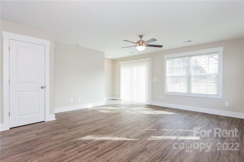 Property image 2 at 2330 Myrtle Avenue, Gastonia, NC 28052