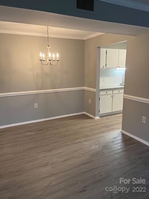 Property image 3 at 5020 Sardis Road, Charlotte, NC 28211