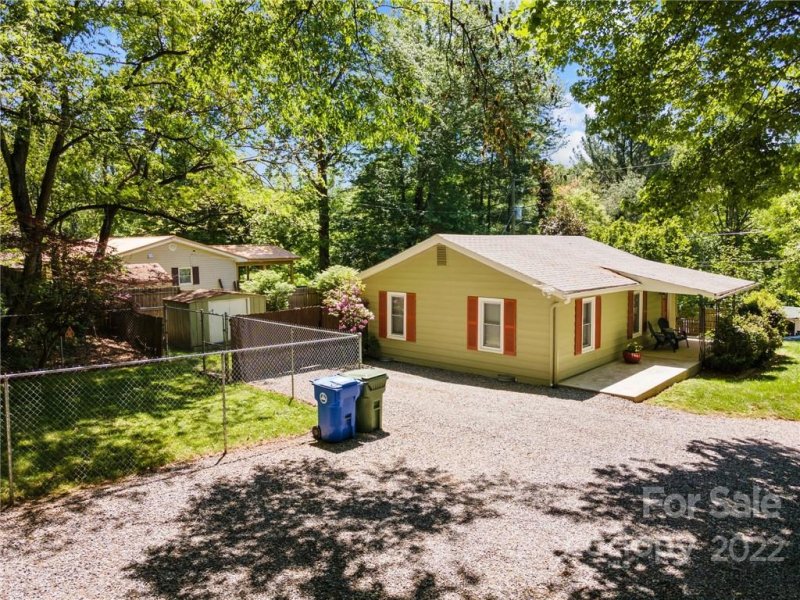 Property image 3 at 185 Appalachian Way, Asheville, NC 28806