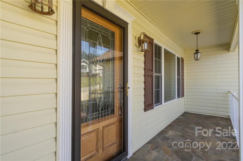 Property image 5 at 34 Silverling Drive, Asheville, NC 28806