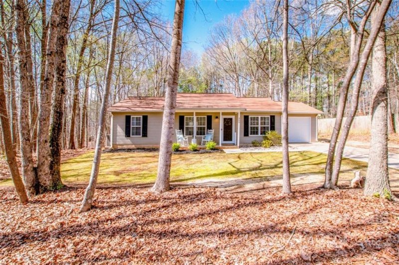 Property image 3 at 111 Waderich Lane, Mooresville, NC 28117